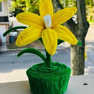 Yellow chenille stem Flower Decoration